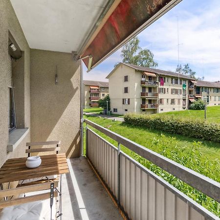 Affordable Comfort In Zurich Apartment Екстериор снимка