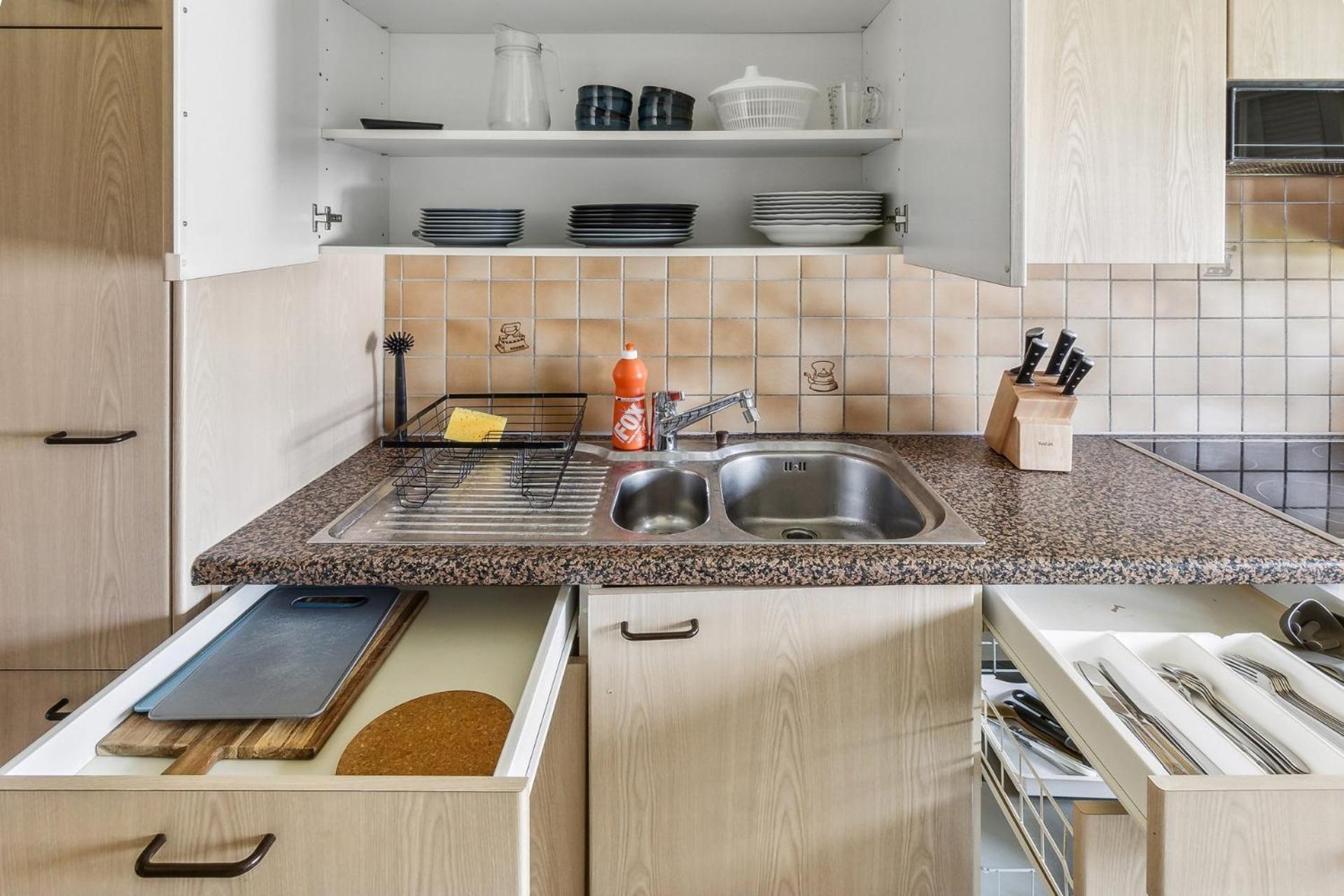 Affordable Comfort In Zurich Apartment Екстериор снимка