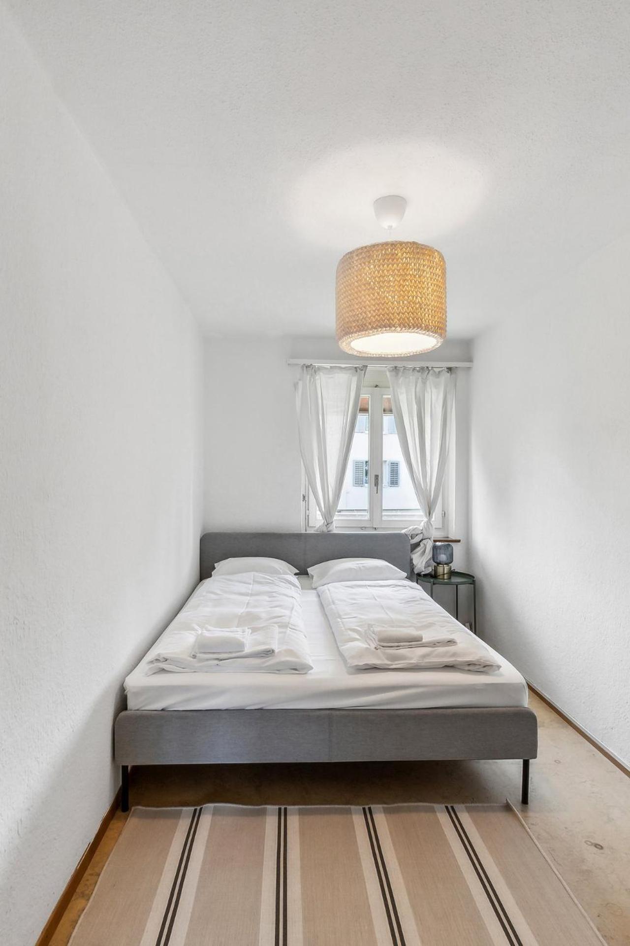 Affordable Comfort In Zurich Apartment Екстериор снимка